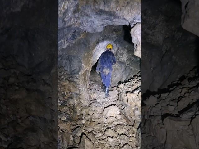 The underground mine workings of Derbyshire