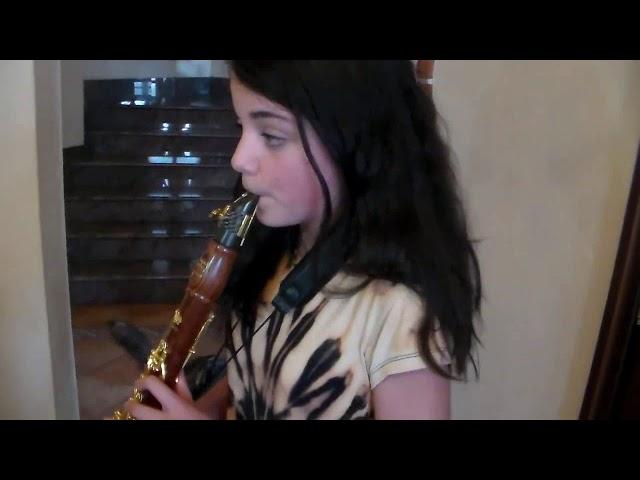 GLORIA UBERTO (anni 13) presenta il suo nuovo clarinetto Patricola modello Artista Bubinga