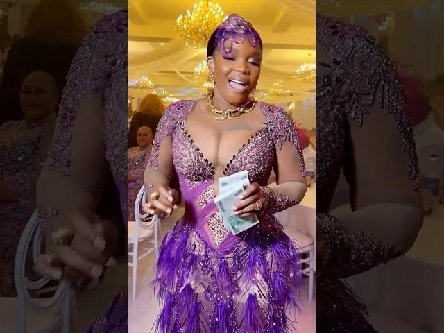 Iyabo ojo steals show at Toke makinwa’s wedding ceremony