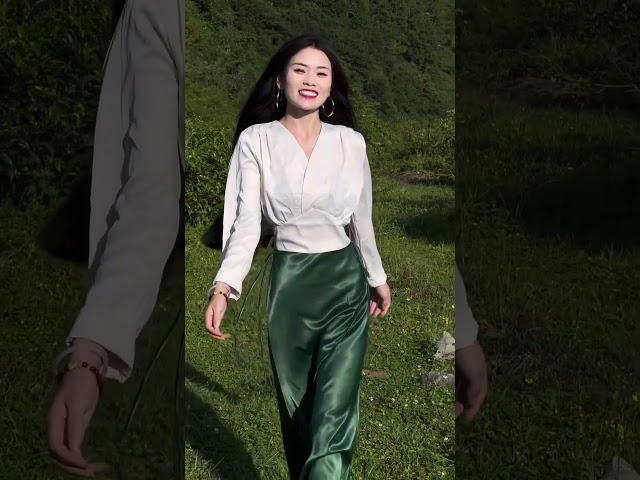 这一辈子无非就是个过程，来时一个人，去时还是一个人，任何事任何物都会成为过去#云南山歌