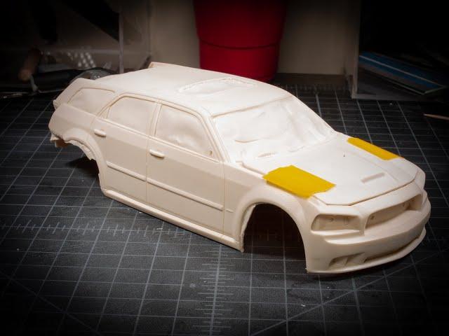 Jimmy Flinstone Dodge Charger Magnum Resin Body 1/25