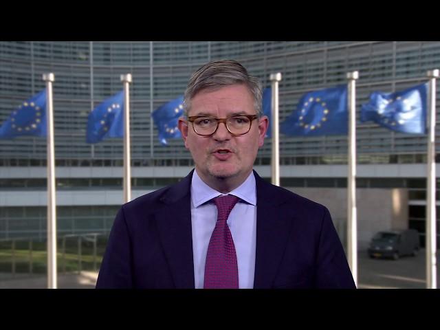 EU Commissioner Julian King endorses Program on Extremism Report