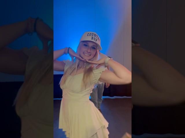The best of the best #shorts #summeronshorts #sabrinacarpenter #viral #friends