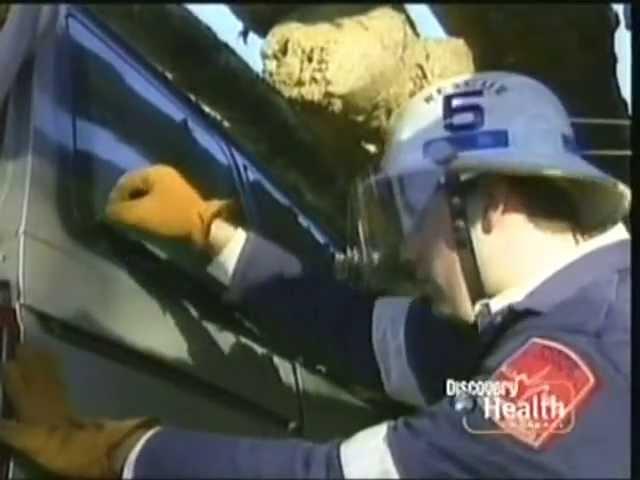 Rescue 911: Minivan vs. Logging Truck