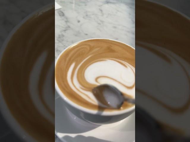 Solo brunch date #solodate #brunch #vlog