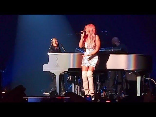 Alicia Keys ft KAROL G - Mientras Me Curo Del Cora | No One (ALICIA + KEYS WORLD TOUR Bogotá 2023)