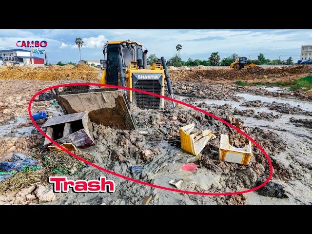 Incredible Expert skill operator Dozer SHANTUi DH17C2 Push removing mud to install soilRock fill up