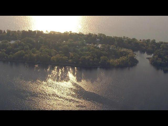 Toronto warns of E.coli levels on Centre Island beaches