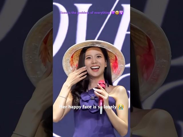 JISOO IN HER FAV. COLOUR PURPLE LOOKS SO MARVELLOUS  #jisoo @sooyaaa__ @official_BLISSOO