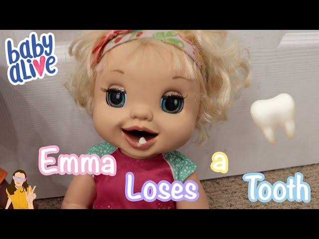 Baby Alive Emma Loses a Tooth!  | Kelli Maple