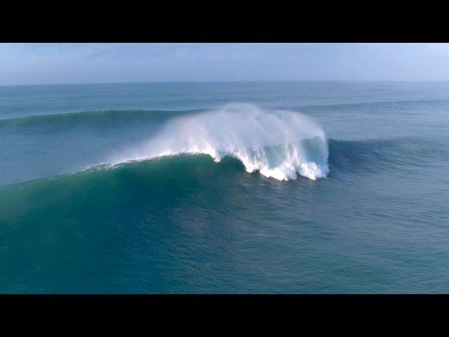 DRONE FOOTAGE OF MASSIVE WAVES IN NEWQUAY, CORNWALL, UK