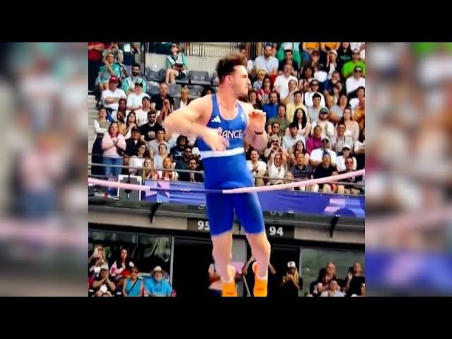 French pole vaulter Anthony Ammirati is disqualified for knocking down the bar with his penis. #fail