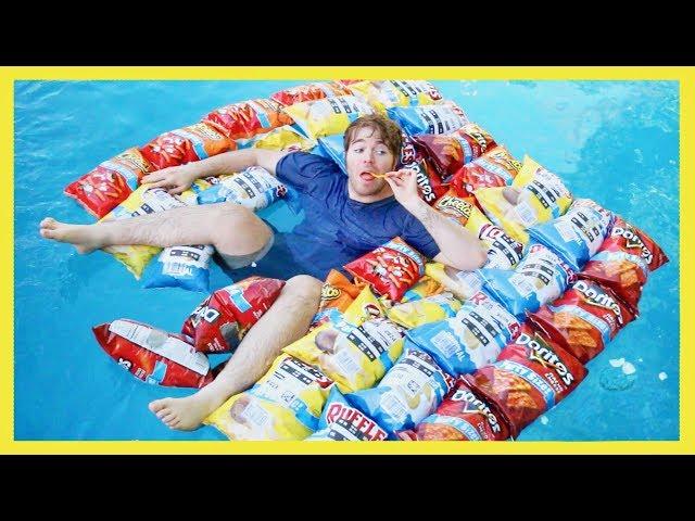 TRYING DUMB SUMMER LIFE HACKS