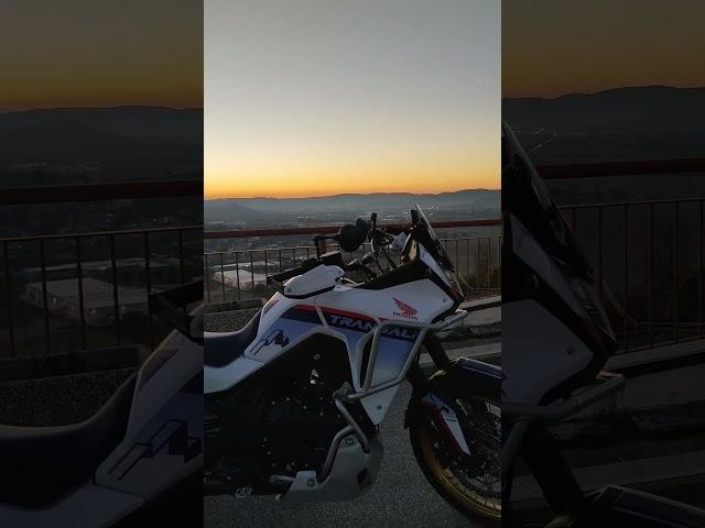 HONDA TRANSALP XL 750 CON UN BEL TRAMONTO CORCIANESE  #hondamotorcycles #transalp750 #hondatransalp