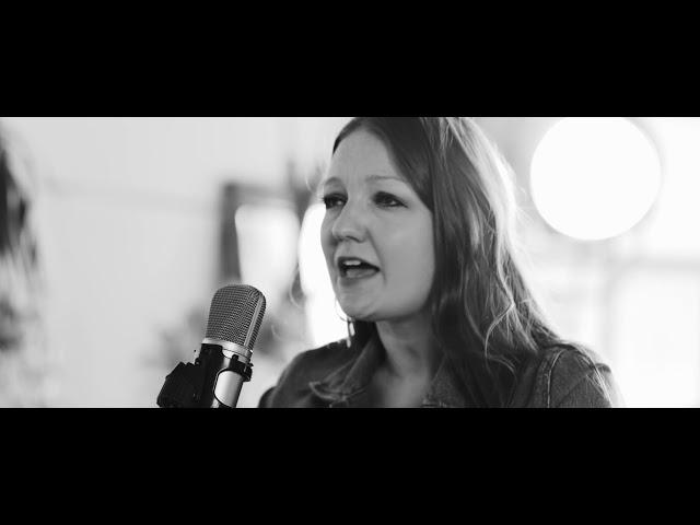 Kelsey Waldon - "Powderfinger" // The Bluegrass Situation