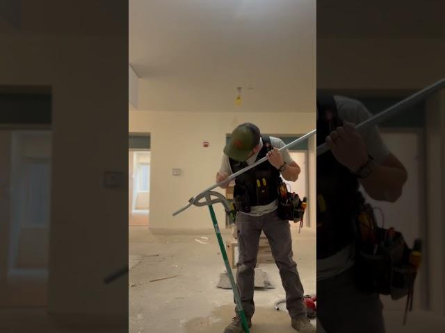 Conduit bending️ #electricalwork #tool #commercialelectrician #pipebending #bender