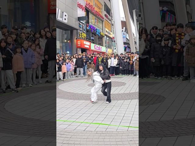 은채 살려요~#이머전시 #emergency #이머전시챌린지 #춤추는은채 #춤추는곰돌 #afstarz #춤추는곰돌의랜덤댄스 #챌린지 #쇼츠 #music #kpop #shorts