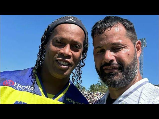 Nilton Ribeiro, Goleiro Master (Ponte Preta) com Ronaldinho Gaúcho e outras jogadores