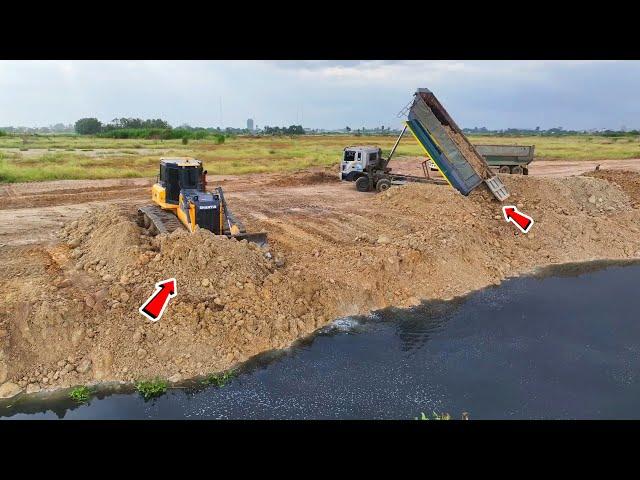 Nice Action This Day!! SHANTUI DH17 C3,Bulldozer Pushing Soil Loading By Dump Trucks 25T