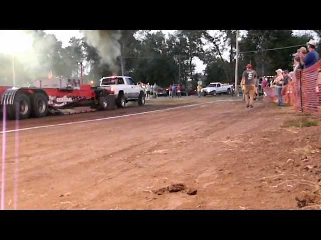 Bradley pulling Brs Truck at Tipton 2012