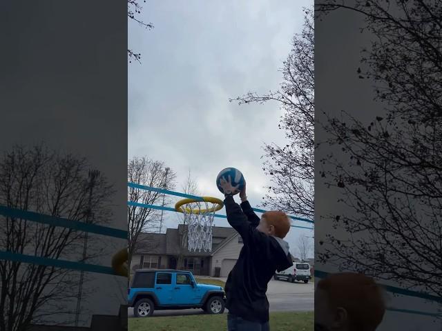 FLOATING BASKETBALL Game - Halo Ball   FUN!!!  #games #familygames #sports