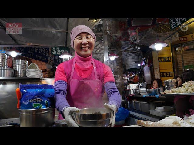 NETFLIX _ Knife CuNoodle Soup at Gwangjang Market, Korean Noodle Soup  / Korean Street Food