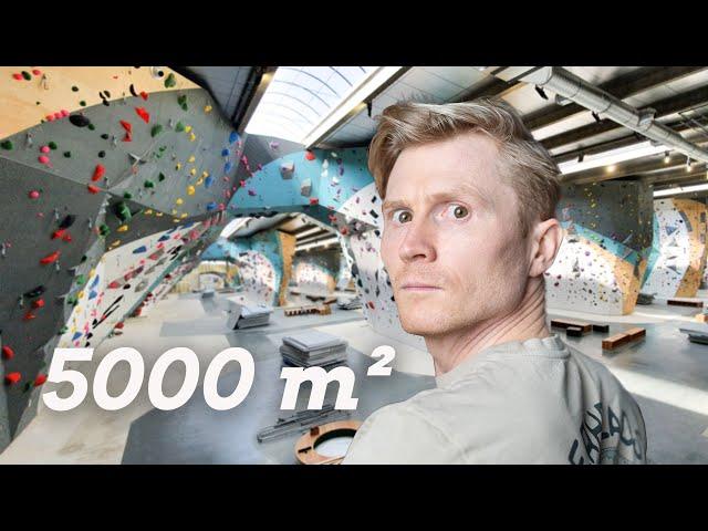 I tried the world's biggest climbing gym    //   With Alexis Landot