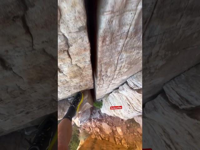 Splitter crack in Red Rock Canyon! The birds were chirping while I was climbing #crack #climbing