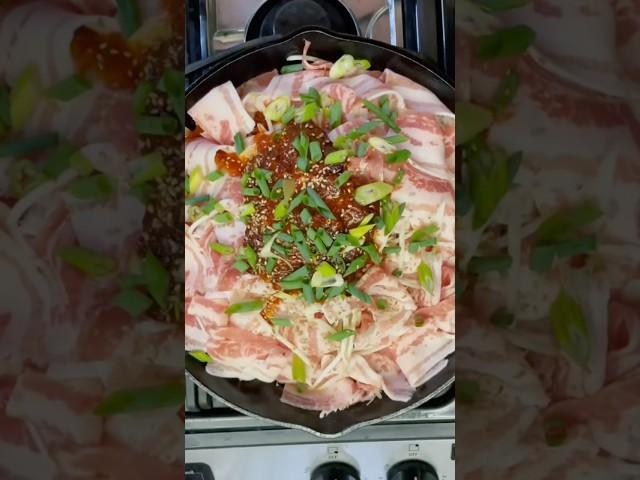 2 in 1 dish! It’s a win win! ️ #spicypork #beansprouts #gochujang #porkbelly #spicy #bentonoods