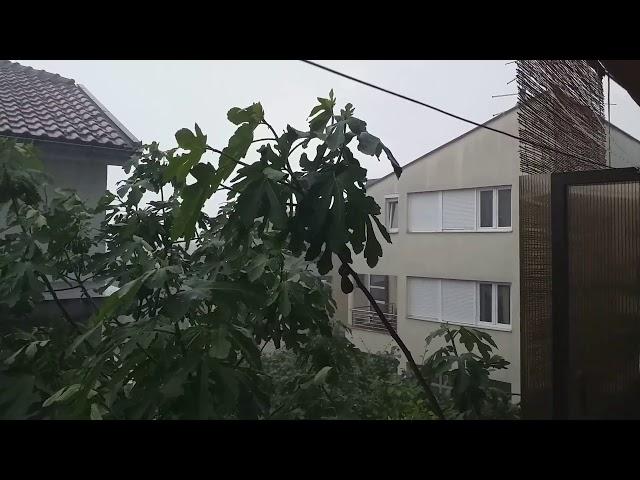 Rain with thunderstorm.mp4