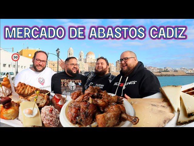 Probando COMIDA CALLEJERA del MERCADO DE ABASTOS de CÁDIZ