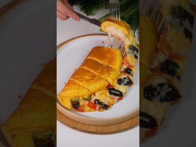 Cook for breakfast in 5 minutes. Eggs have never been so delicious #eggs #tomatoes #5minutes #3