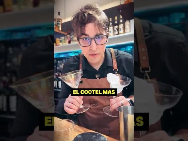 ️ DON'T TRY THIS FAMOUS COCKTAIL! It's very addictive... #shorts #restaurant