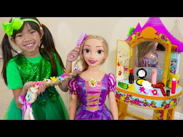 Emma Pretend Play w BIG Rapunzel Doll & Kids Make Up Hair Salon Toys