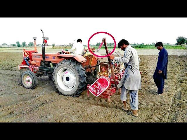 Cotton Seed Sowing Old Machine with Fiat 480 Tractor | Punjab village Tractors