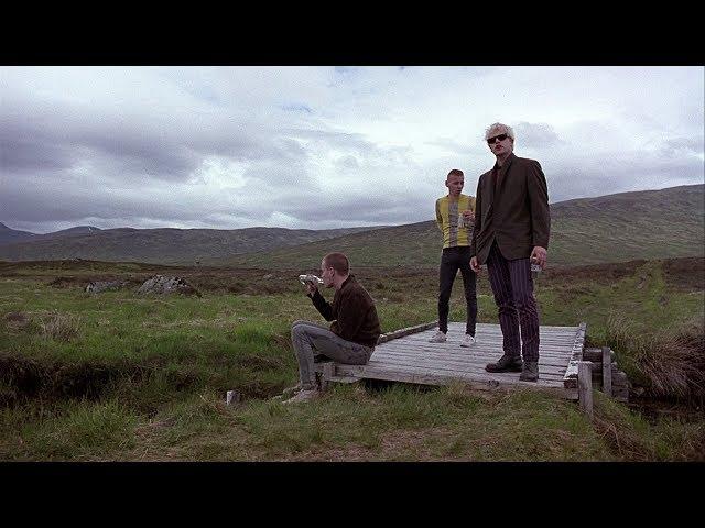 Lou Reed - Perfect Day [TRAINSPOTTING]