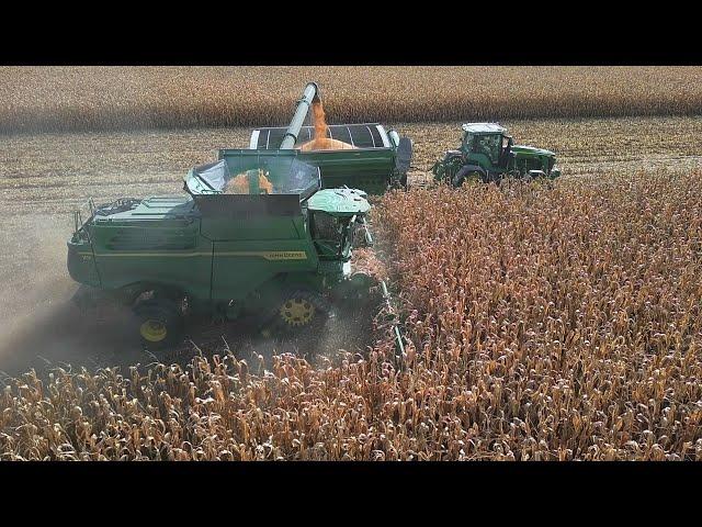 Go BIG or Go Home!!! X9 1100 and a 16 Row Corn Head!