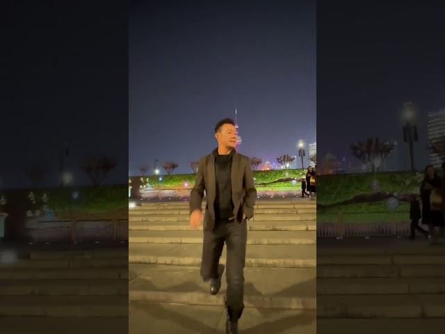 十里洋场烟花地，风云际会上海滩。#魔都上海 #黄浦江 #张兆辉
