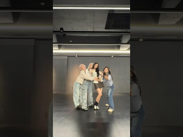 I Hope! this MANIAC  with #소원 #VIVIZ #비비지 #EUNHA #은하 #SINB #신비 #UMJI #엄지 #MANIACchallenge #매니악챌린지