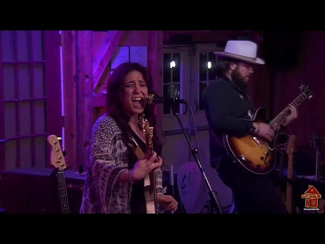 Danielle Nicole - Live at Daryl's House Club 3.18.21