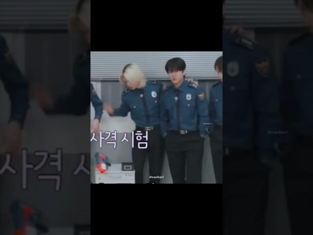 small waist & board shoulder#changbin#seochangbin#felix#leefelix#changlix#changlixedit#straykids#skz