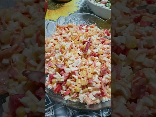 Салат с корейской морковью и крабовыми палочками #салатскрабовымипалочками #морковьпокорейски