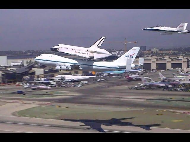 Space Shuttle Flys Piggyback on Boeing 747 - Low Pass at LAX