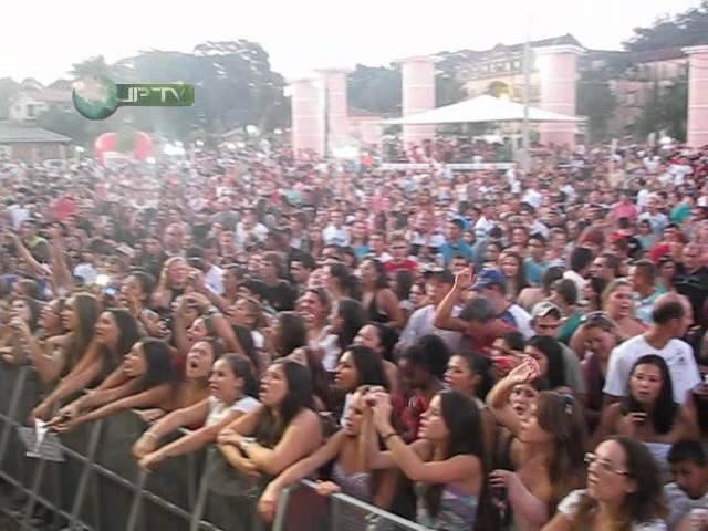 Pareci Novo 20 Anos - Lucas e Felipe.wmv