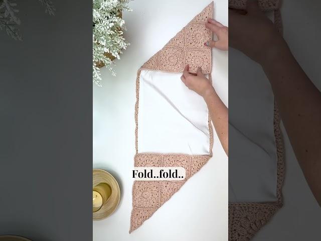 Granny Square Easy Crochet Bag Pattern - Free on the Blog!