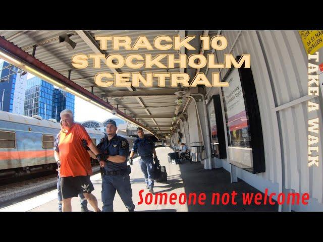 Stockholm Central Station. X2000 train leave to Göteborg (Gothenburg) fastest way go to Göteborg