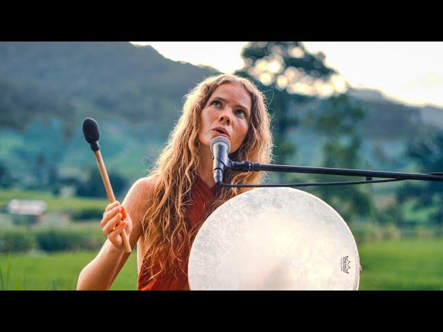 Clara Sophia - Sinawei (Live Version)