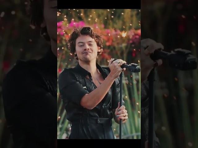 ×Pov× Your a teenager who finds comfort in Harry Styles #harrystyles#harry #littlefreak#little#freak