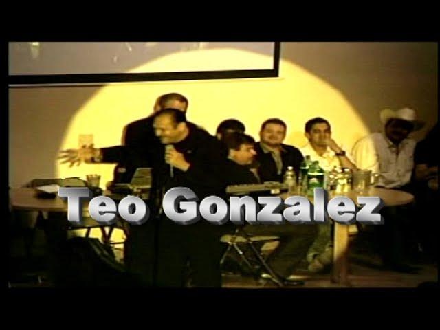 TEO GONZALEZ EN EL PASO TX.                     Centro de espectaculos Ilusiones año 2009.