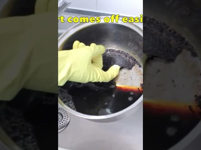 Is your pot or pan badly burnt? Don’t panic! Here is a quick fix